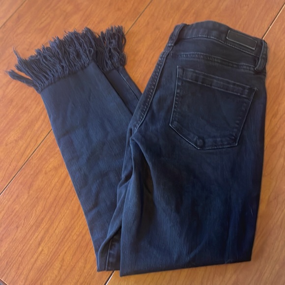 Blank NYC Revolve black denim raw hem fringe jeans size 26 - Picture 11 of 12